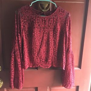 ✨NWOT✨ Maroon Lace Crop Top